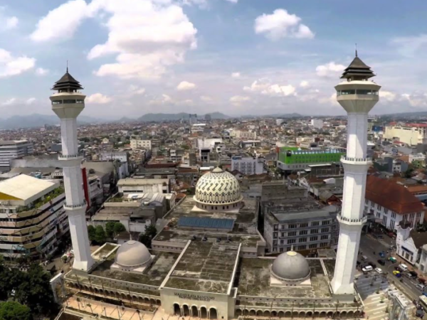 TRAVEL JAKARTA - BANDUNG