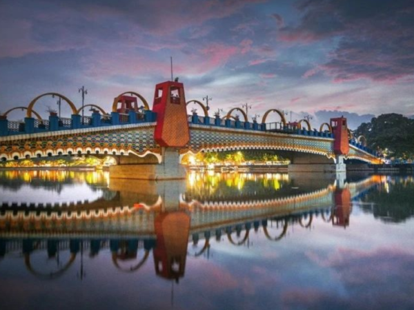 TRAVEL TANGERANG - CILACAP